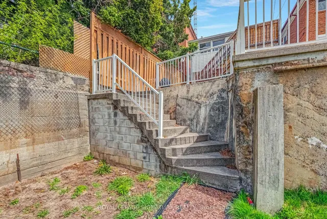 Additional image 34 of 494 Northcliffe Blvd