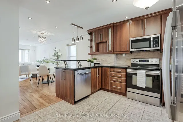 Additional image 13 of 192 Coxwell Ave