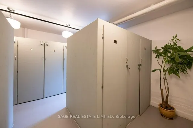 Additional image 26 of 58 Sherwood Ave Unit 14