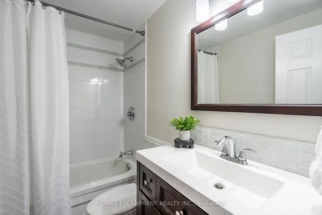 Additional image 33 of 15 Elford Cres