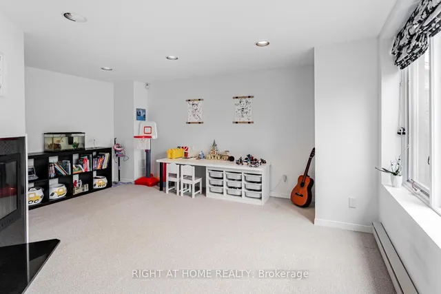 Additional image 26 of 16 Leland Ave