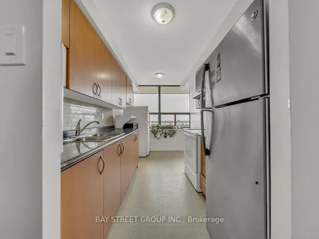 Additional image 19 of 18 Knightsbridge Rd Unit 1003