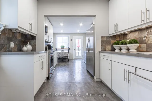 Additional image 6 of 899 Hazel St