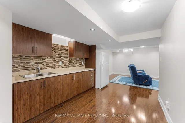 Additional image 33 of 73 Eastway St