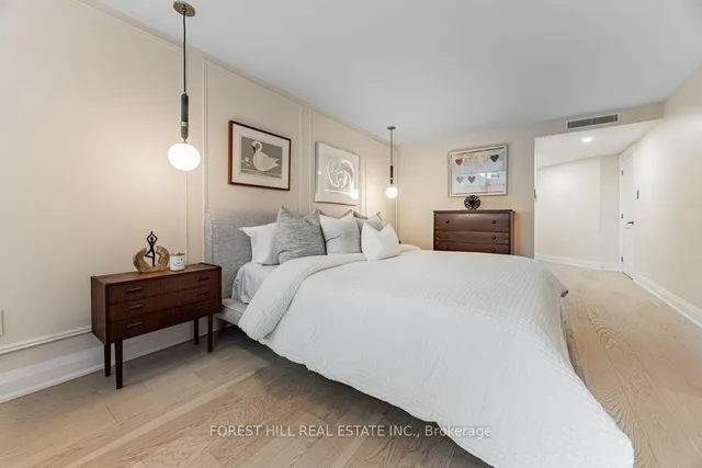 Additional image 21 of 900 Yonge St Unit 201