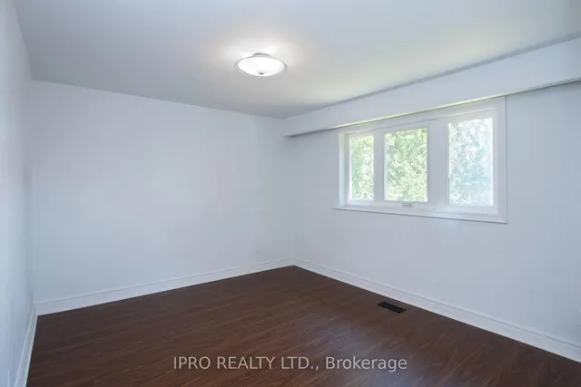 Additional image 30 of 23 Urbandale Ave