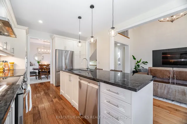 Additional image 17 of 221 Cathcart Cres