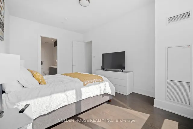 Additional image 43 of 55 Merchants' Wharf N/A Unit 1023