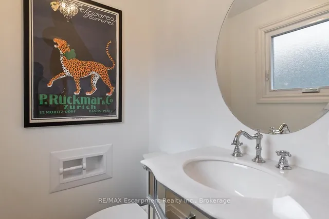 Additional image 13 of 2365 Devon Rd