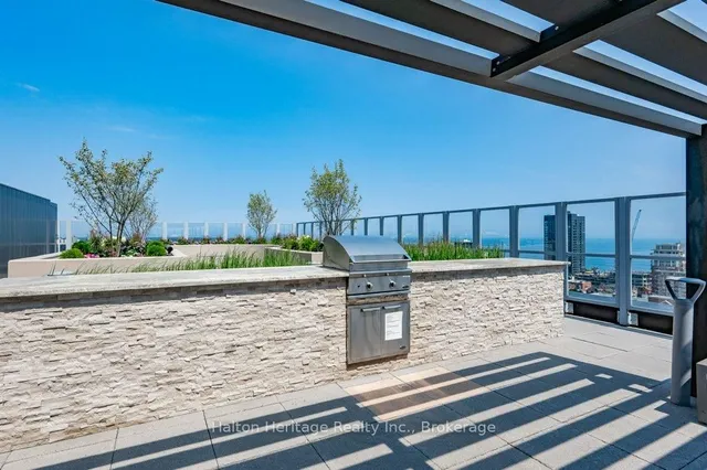 Additional image 44 of 2025 Maria St Unit 302