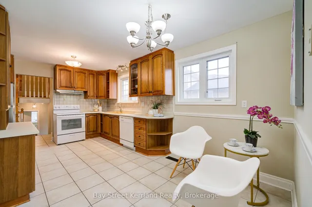 Additional image 8 of 3608 Birchmeadow Cres
