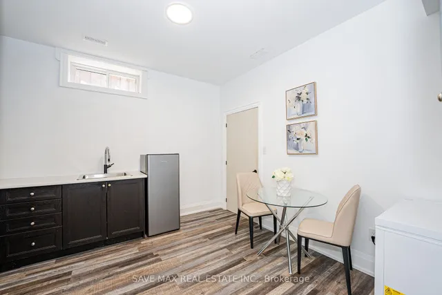 Additional image 40 of 23 Hillcrest Ave