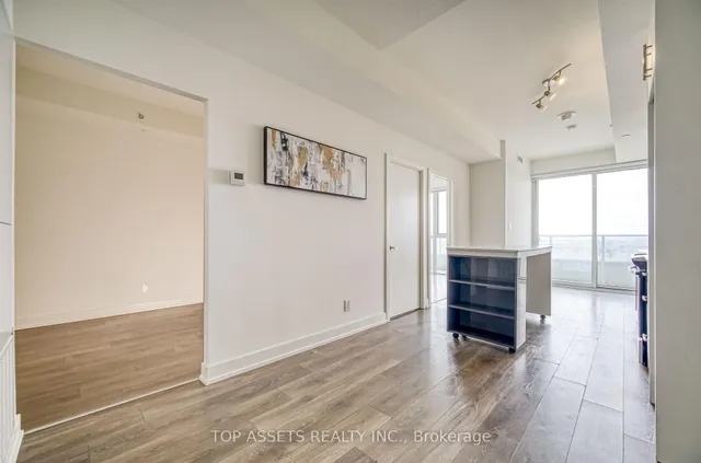 Additional image 11 of 180 Fairview Mall Dr Unit 1808