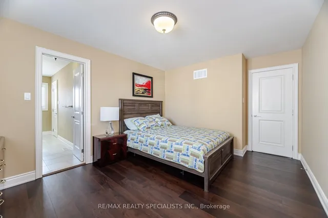 Additional image 32 of 6700 Rothschild Tr