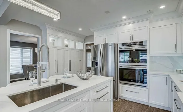 Additional image 4 of 35 Legend Lane