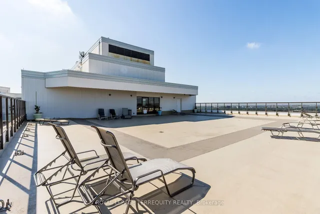 Additional image 39 of 1333 Bloor St Unit PH11