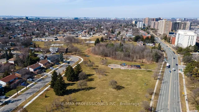 Additional image 41 of 59 Wareside Rd