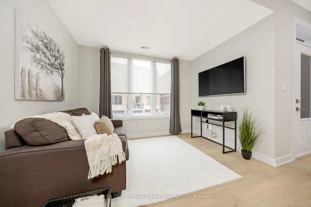 Additional image 4 of 445 Ontario St Unit 142