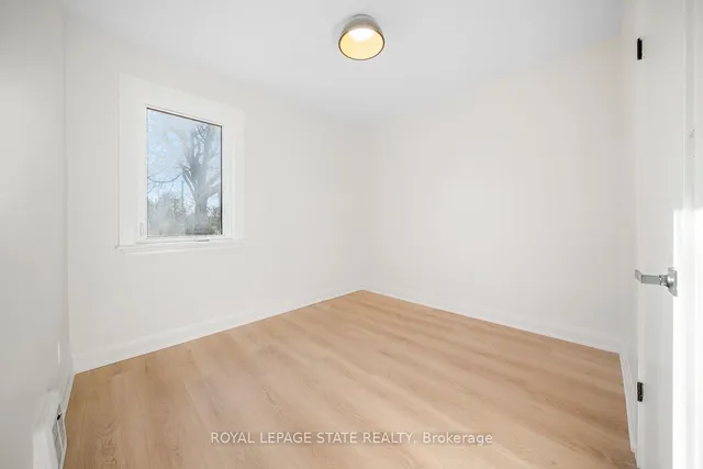 Additional image 17 of 869 Garth St