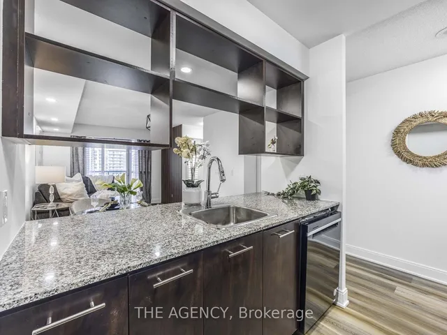 Additional image 15 of 125 Village Green Sq Unit 3308