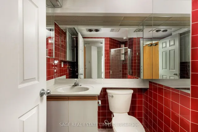 Additional image 31 of 99 Harbour Sq Unit 3002