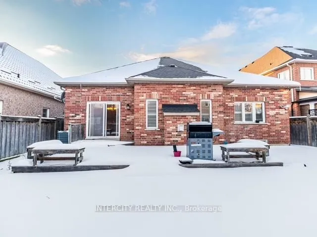 Additional image 33 of 35 Fontainebleu Rd