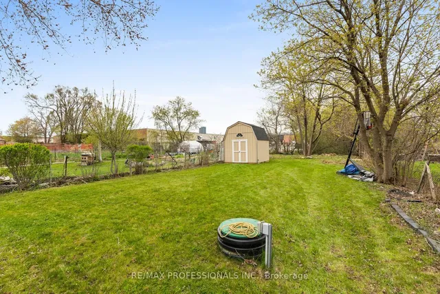 Additional image 40 of 43 Bellman Ave