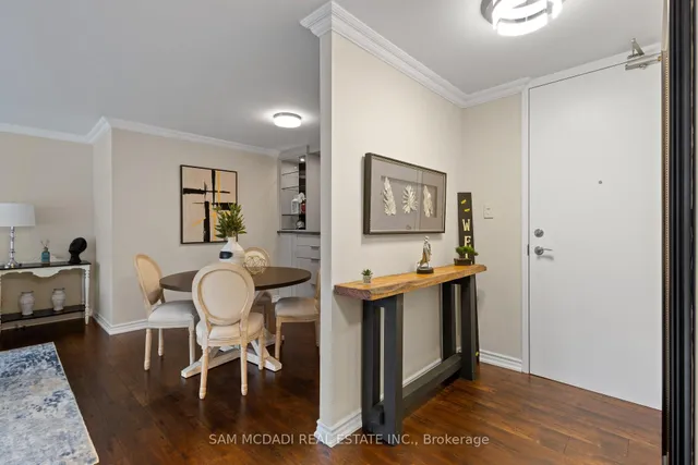 Additional image 3 of 2210 Lakeshore Rd Unit 401