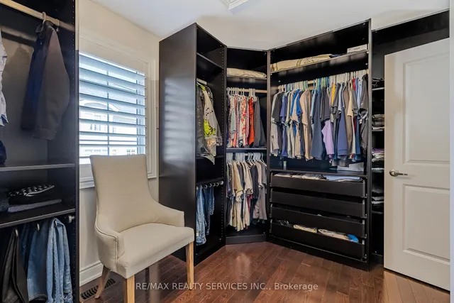 Additional image 37 of 5 Perth St