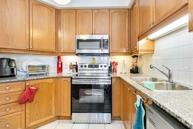 Additional image 18 of 80 Absolute Ave Unit 406