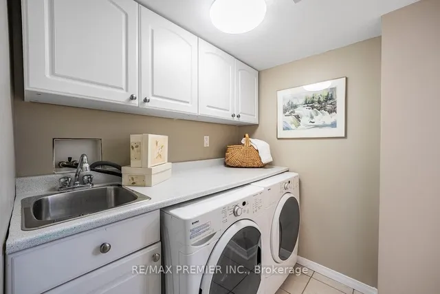 Additional image 33 of 2595 Blackcombe Cres