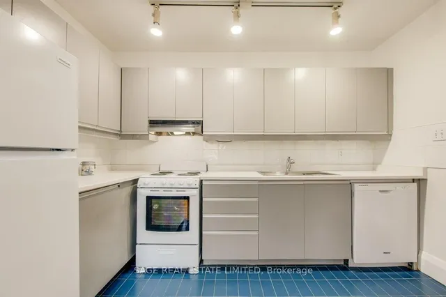 Additional image 6 of 58 Sherwood Ave Unit 14