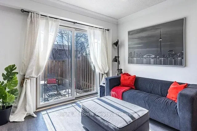 Additional image 7 of 1528 Lancaster Dr Unit 24