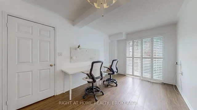 Additional image 37 of 371 Fairgate Way