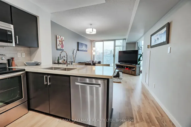 Additional image 8 of 650 Queens Quay Unit 509