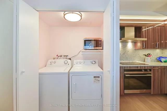 Additional image 12 of 110 Bloor St Unit 1703