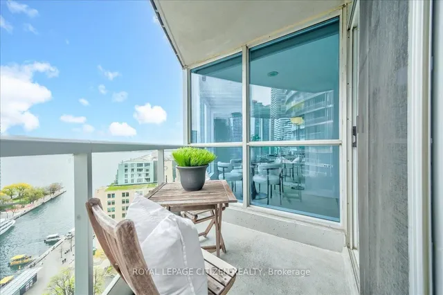 Additional image 27 of 208 Queens Quay Unit 1902