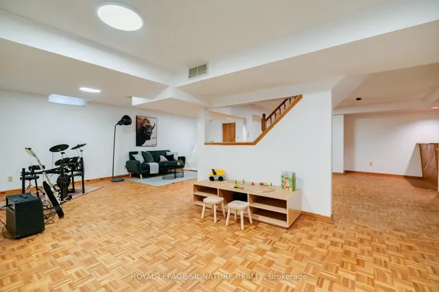 Additional image 25 of 8 Stonemanse Crt