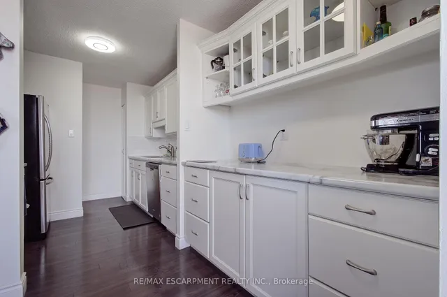 Additional image 6 of 222 Jackson St Unit 1406