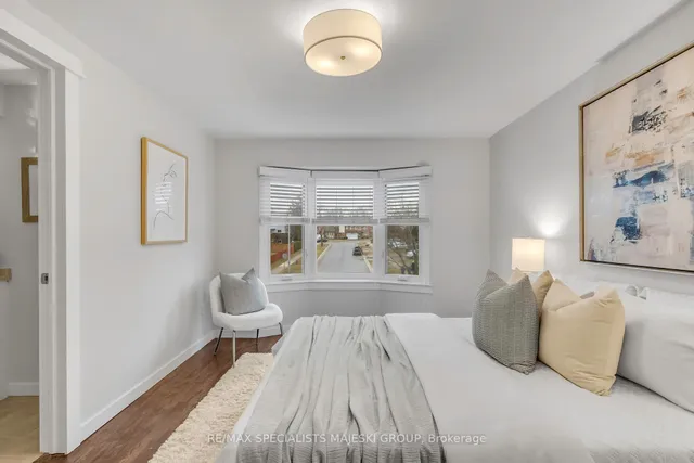 Additional image 24 of 2377 Cotswold Cres