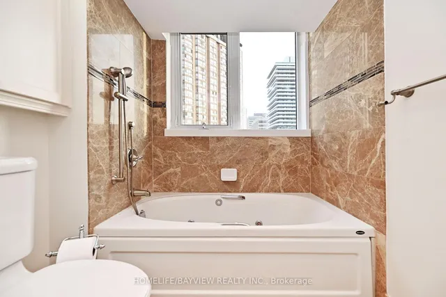 Additional image 32 of 1055 Bay St Unit 1111