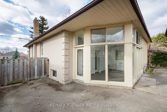 Additional image 21 of 36 William Cragg Dr