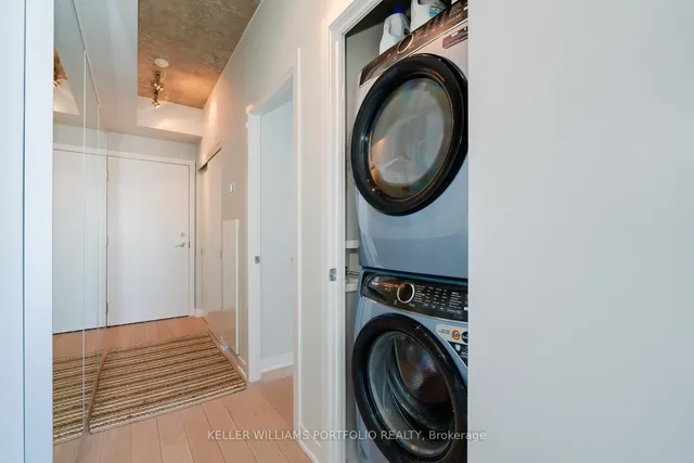 Additional image 11 of 318 King St Unit 1212