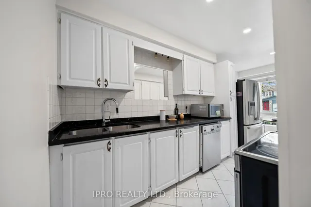 Additional image 8 of 734 Briar Cres