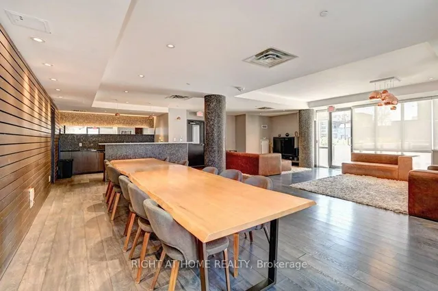 Additional image 39 of 85 Duke St Unit 1212