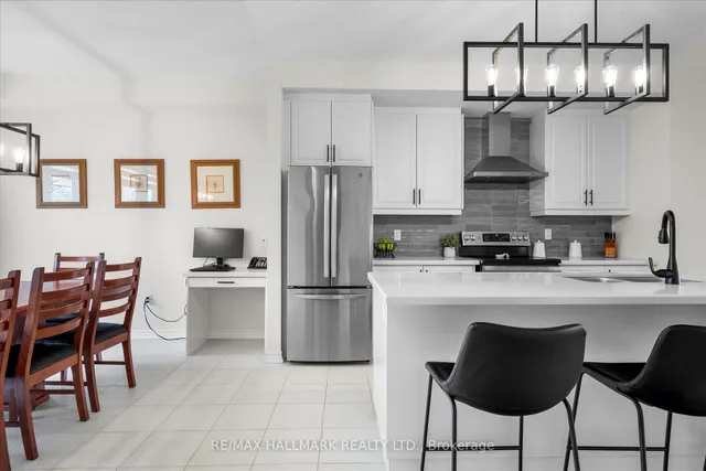 Additional image 20 of 109 Halliford Pl