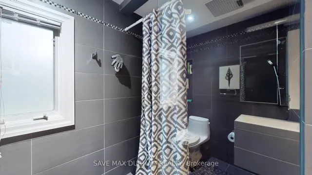 Additional image 22 of 165 Harewood Ave