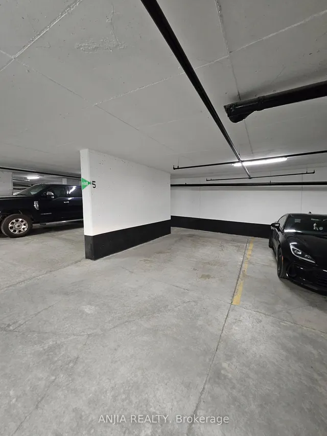 Additional image 11 of 180 Fairview Mall Dr Unit 1603