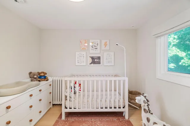 Additional image 20 of 522 Roselawn Ave