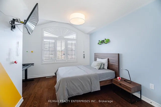 Additional image 14 of 2413 HILDA Dr